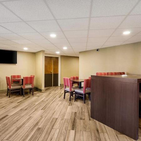 Comfort Inn Virginia Horse Center Lexington Eksteriør billede